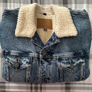 AMERICAN EAGLE DENIM SHERPA JACKET